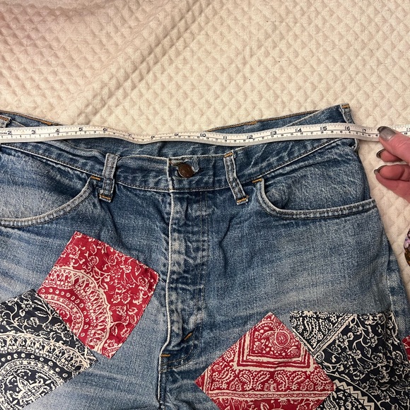 Vintage Rare orange tab Levi’s bandana patchwork shorts - Picture 5 of 6